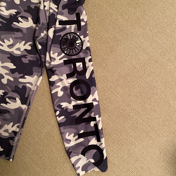 Toronto SoulCycle Leggings - Picture 3 of 3
